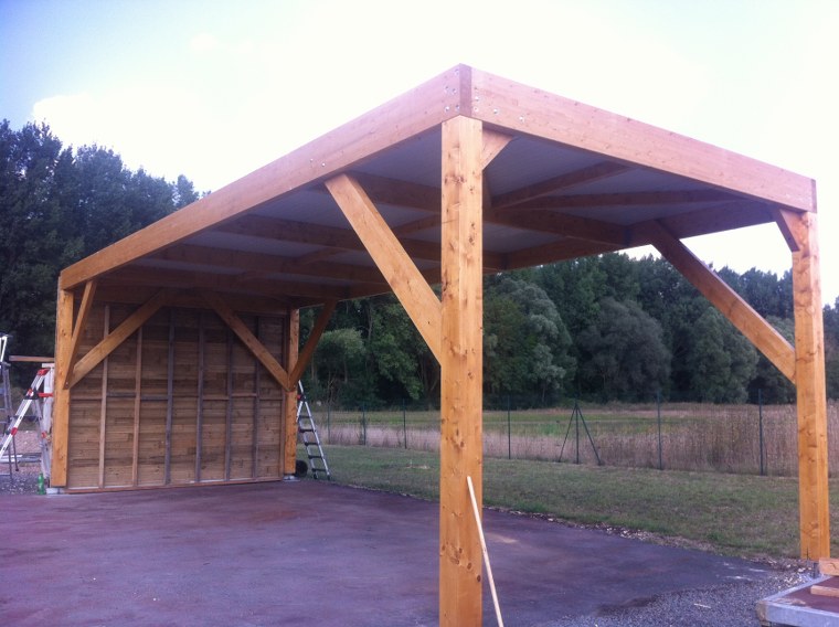 Abris pour camping-cars