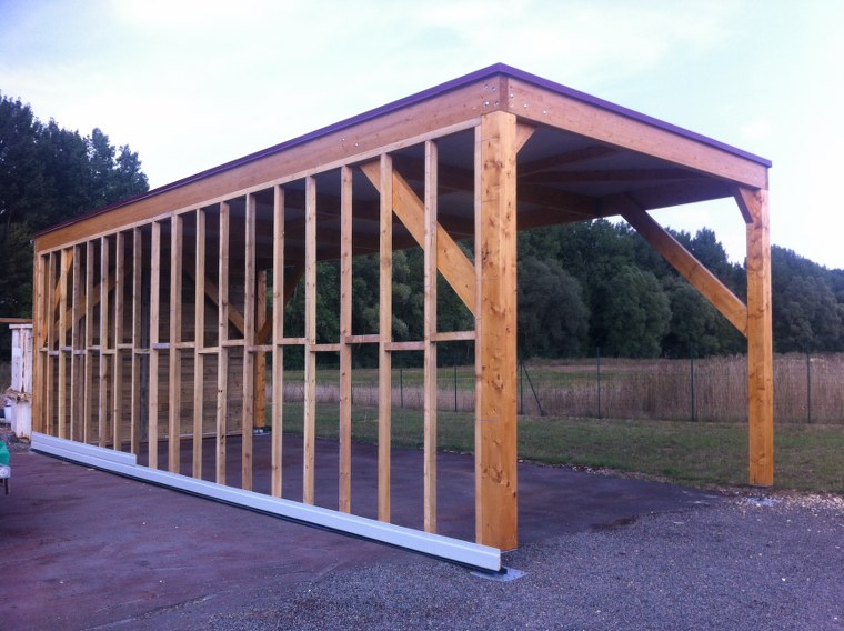 Abris pour camping-cars