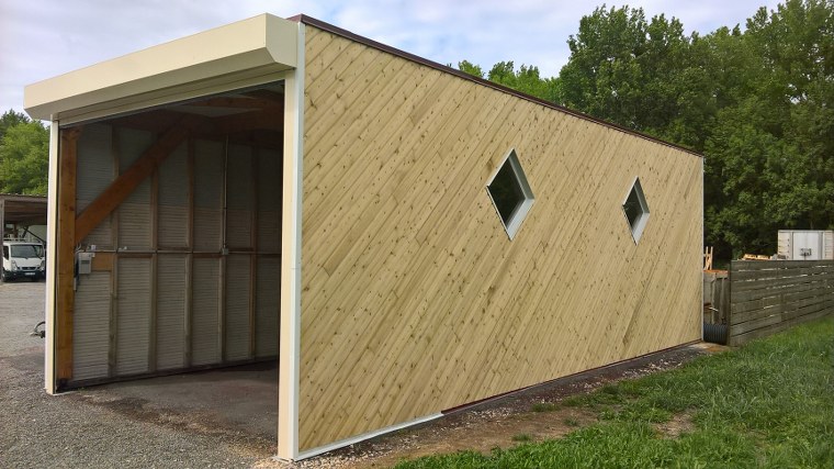 Abris pour camping-cars