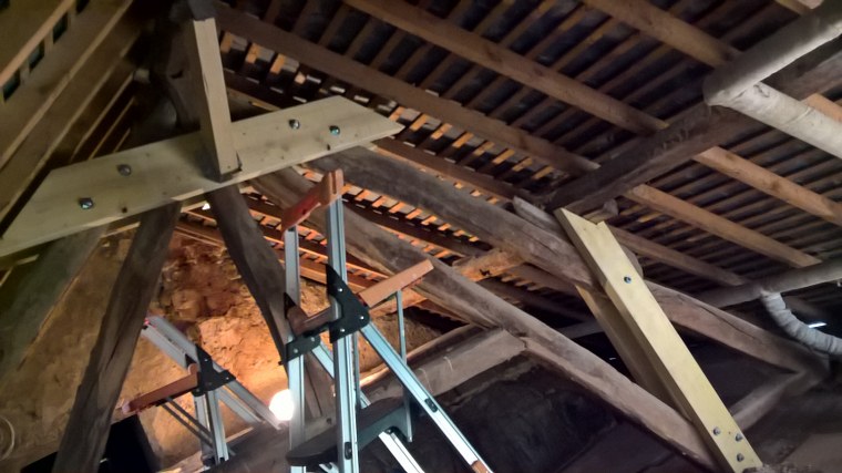 Renfort et modification de charpente