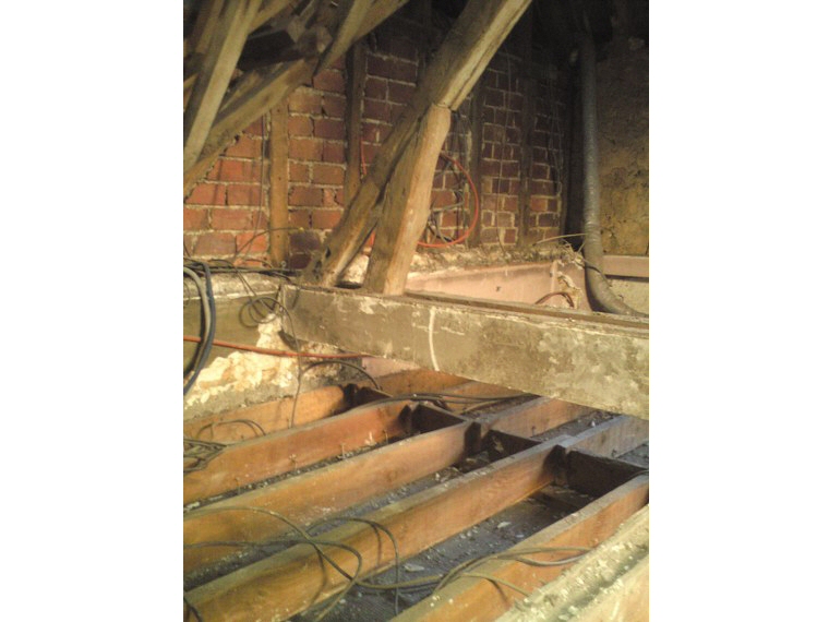 Renfort et modification de charpente