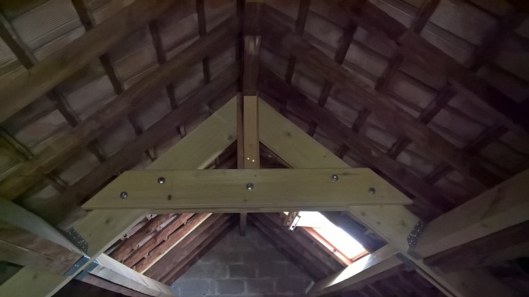 Renfort et modification de charpente